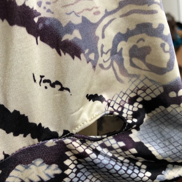 Gorgeous Accentuating Dress - Picture 4 of 6